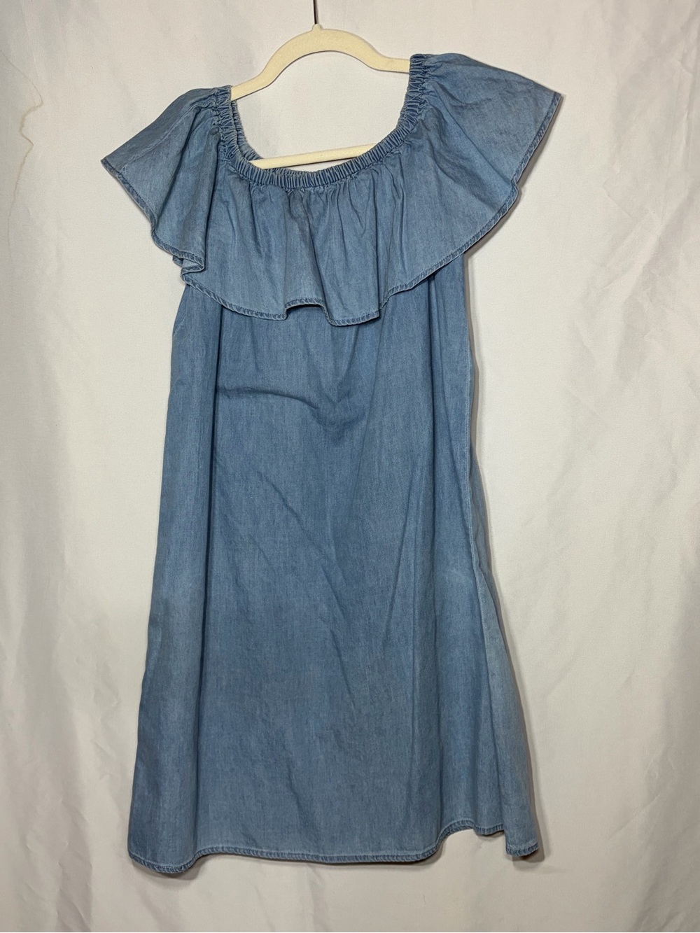 Sauci Women’s Medium Light Blue Denim Ruffle Off-Shoulder Sleeveless Mini Dress